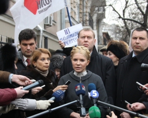 Тимошенко будет молиться за депутатов, которых исключили из БЮТ