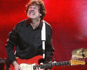 Легендарний гітарист Гері Мур помер в іспанському готелі