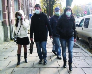 За останній тиждень четверо українців померло від "свинячого" грипу