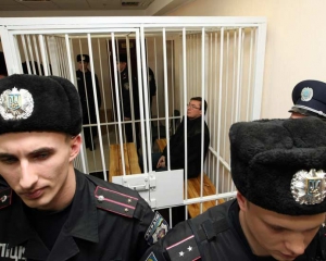 Луценко закликає вимкнути зомбоящик та "бидлячий шансон"