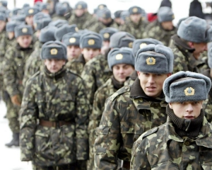 У контрактної армії в Україні немає перспектив - Гриценко