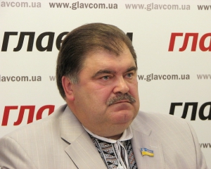 Влада триматиме Черновецького у підвішеному стані - "бютівець"