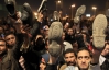 Єгиптяни зняли черевики, щоб показати, як вони ненавидять президента (ФОТО)