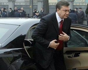 Харьковчан попросили не высовываться перед Януковичем
