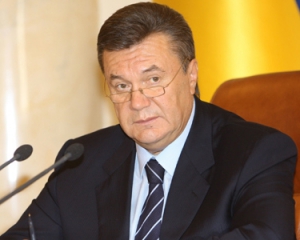 Януковича раздражает то, что Тимошенко невыездная