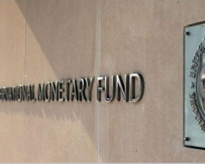 МВФ хочет, чтобы Азаров закрыл рекапитализированные банки