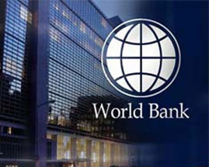 ЗМІ: Світовий банк хоче, щоб Азаров об&#039;єднав два українських банки
