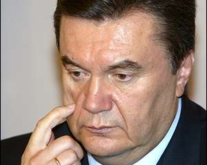 У День рідної мови Януковичу нагадали про &quot;йолку&quot;
