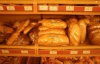 Правительство решило накормить украинцев "резервным" хлебом