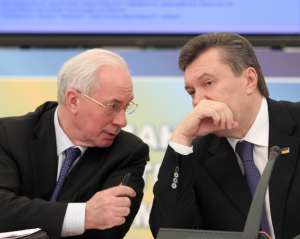 Українці незадоволені Януковичем і Азаровим - опитування