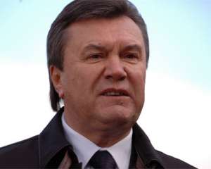 Янукович не подпишет &quot;анти-украиноязычные&quot; законы