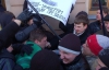 Студенти показали депутатам дулю та закликали до бунту