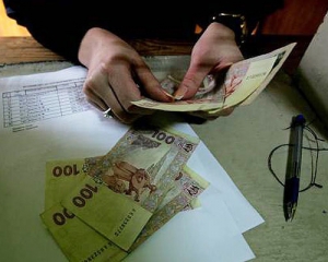 Профсоюзы: Украинцам задолжали более 3,5 млрд зарплаты