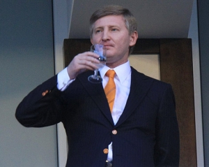 Ахметов получил шесть шахт от "несуществующего" министерства