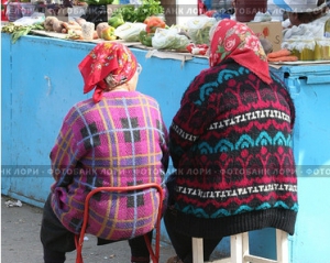 Українські жінки живуть бідніше за чоловіків