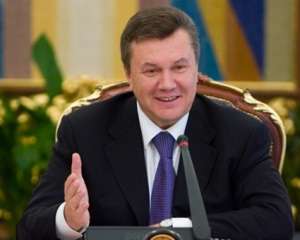 Янукович привітав &quot;Динамо&quot; із виходом у чвертьфінал Ліги Європи