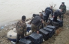 Закарпатцы пытались переправить в Румынию лодку контрабандных сигарет