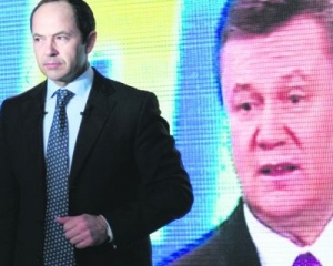 Партия регионов и &quot;Сильная Украина&quot; теряют электорат - опрос