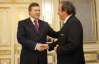 Янукович привітав Платіні з новим президентським терміном