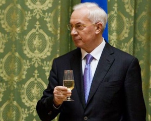 Луцькі депутати прийняли рішення про відставку Азарова