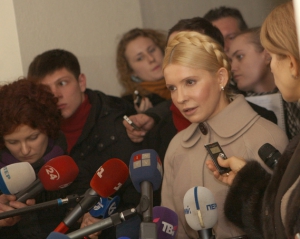 Тимошенко полетела в Брюссель, но обещала вернуться