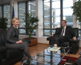 Евросоюз пообещал Тимошенко учитывать ее мнение