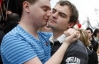 Брак "гормону щастя" перетворює чоловіків на геїв