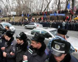 В Украине ежедневно проходит восемь акций протеста