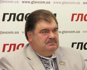 Бондаренко розповів, хто "кришує" Довгого