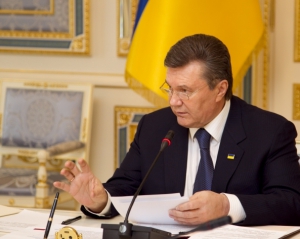Янукович на Благовіщення розповість у Раді про покращення життя