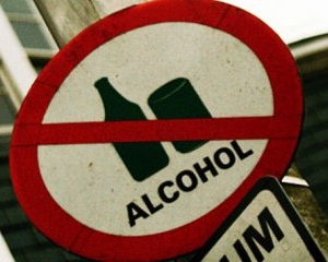 У прокуратурі Києва кажуть, що заборона продажу алкоголю і сигарет протиправна