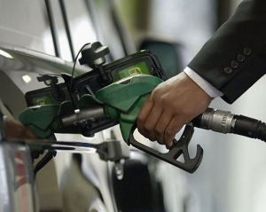 В Україні знову підвищили ціну на бензин