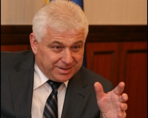 Азаров поїде до Китаю просити $ 1 млрд на залізницю