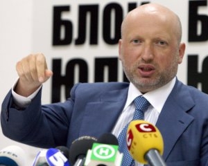 Турчинов ответил на &quot;газовое дело&quot; против Тимошенко