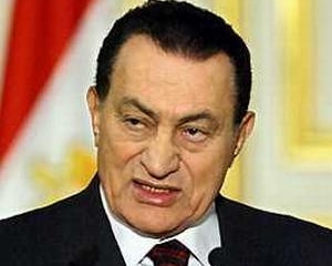 Хосни Мубарак попал в больницу с сердечным приступом