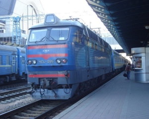 &quot;Укрзализныця&quot; пустит 27 дополнительных поездов к Пасхе