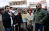 Жители Русановки призывают власть убрать плавучие рестораны с набережной