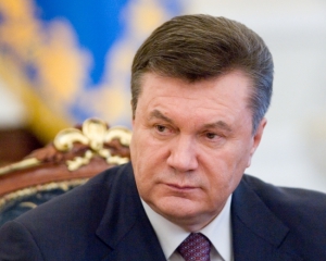 Янукович готовий платити за російський газ у рублях