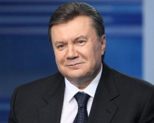 Янукович пожелал украинцам Господней защиты и благословения