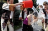 В Чили жгли "Иуду", словаки бросали девушек в реку: мир празднует Пасху
