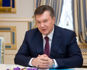 Янукович потерял половину сторонников - опрос