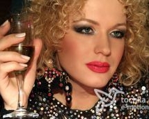 Монро не ходит в церковь и есть арелигиозной