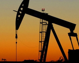 Нефть дешевеет третий день подряд из-за неурядиц с экономикой США