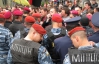 "Свобода" протестувала проти червоних прапорів в Івано- Франківську