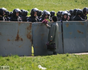 Депутати Луганщини вимагають заборонити діяльність &quot;екстремістської&quot; &quot;Свободи&quot;