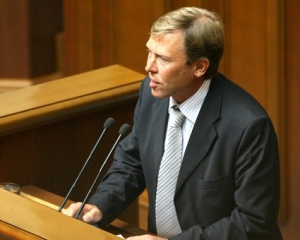 Соболєв звинуватив Януковича і Азарова в &quot;кришуванні&quot; компаній, які обкрадають державу