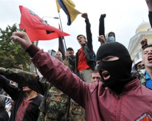 В Севастополе украинофобы избили инвалида-свободовца, празднуя День победы