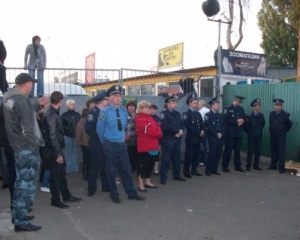 Біля "Лісової" знову побилися підприємці та міліціонери