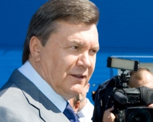 Янукович розповів про мільярди гривень, які виділяють на добудову житла
