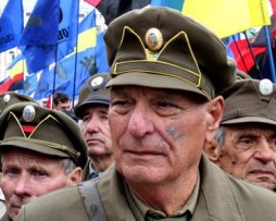 Івано-франківські таксисти безкоштовно возитимуть ветеранів УПА у День Героїв